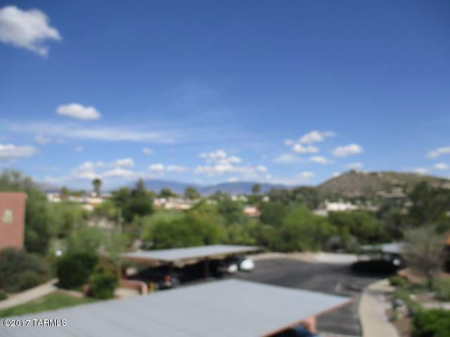 Building Photo - 5051 N Sabino Canyon Rd