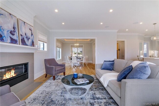 Building Photo - 184 Soundview Ave