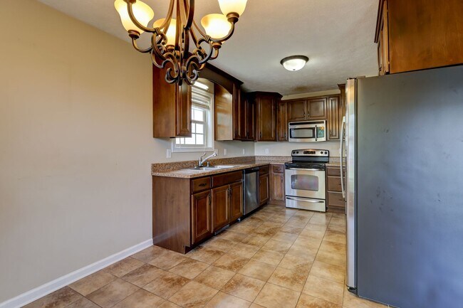 Building Photo - 2924 Brewster Drive