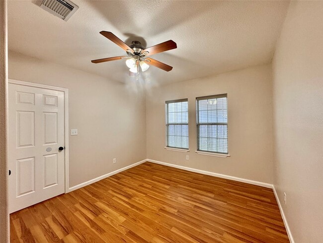 Building Photo - 805 Tabor St