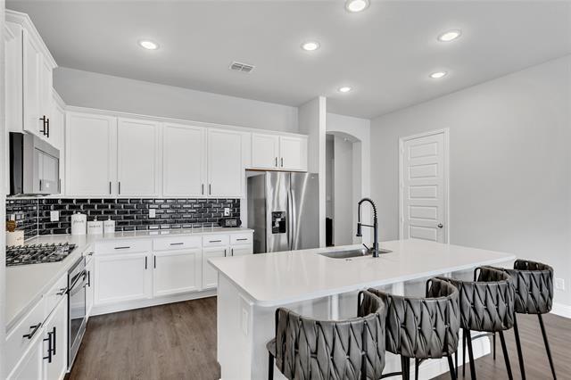 Building Photo - 1404 Arrowwood Dr