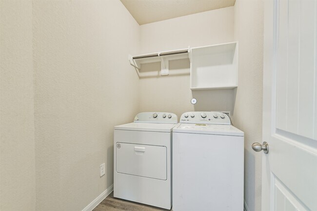 Building Photo - 2934 Lawrence Pk Ct