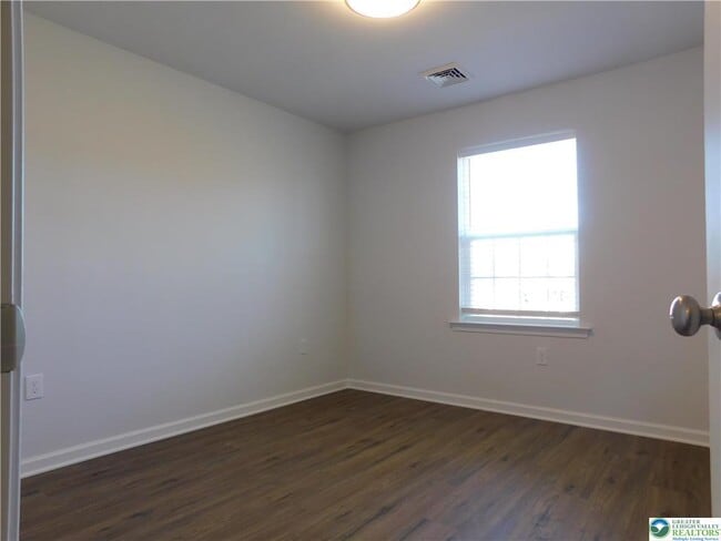 Building Photo - 6663 Stein Way