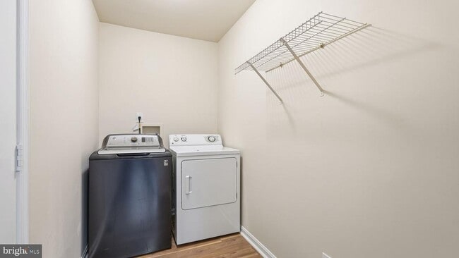 Building Photo - 11921 Stonehenge Dr