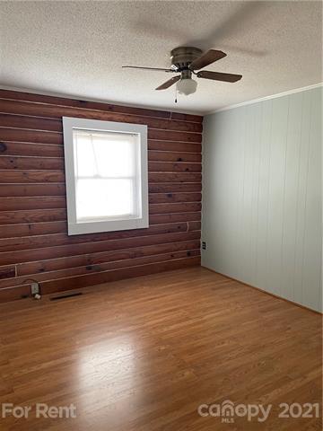 Building Photo - 438 Bluefield Rd