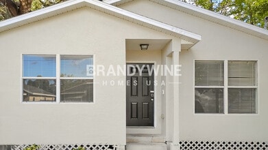 Building Photo - 4021 E Louisiana Ave