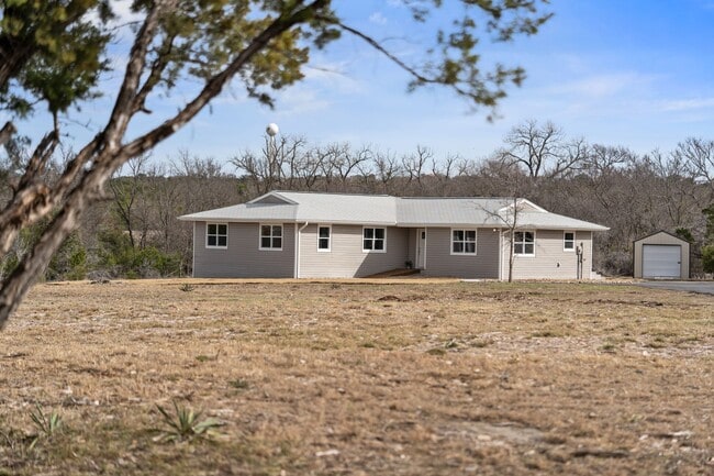 Building Photo - 2-5 ACRES IN HARKER HEIGHTS! FOUR BEDROOMS...