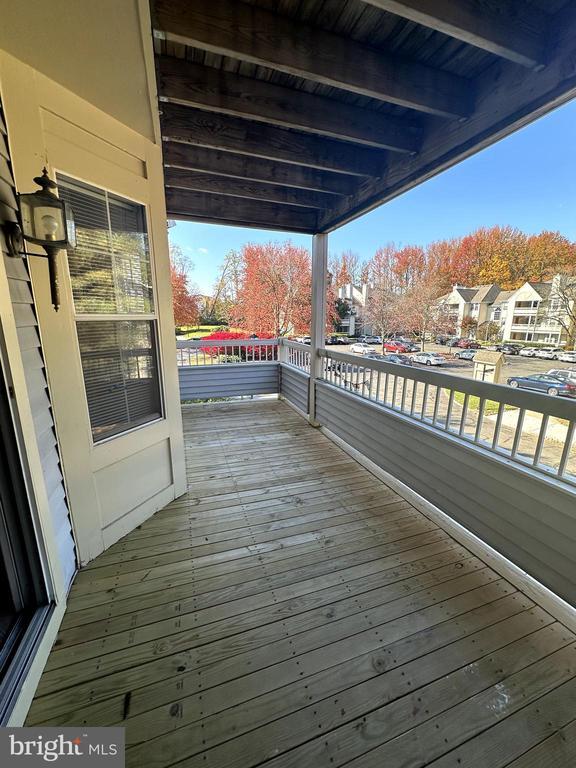 Building Photo - 102 Sequoia Ct