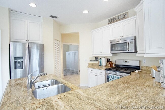 Building Photo - 8176 Quail Meadow Way