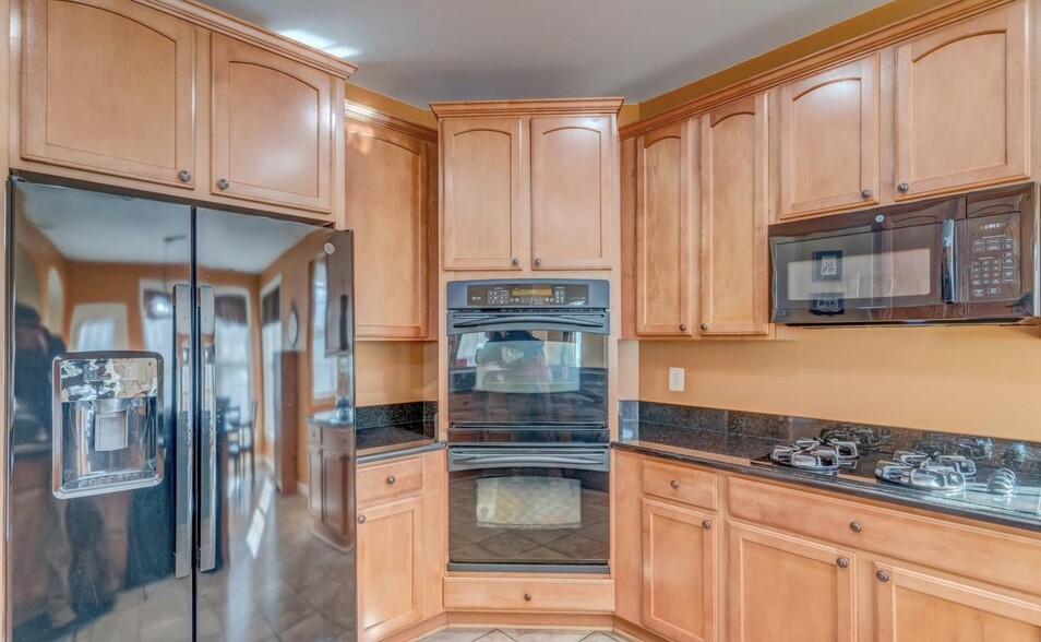 Building Photo - 109 Quail Ct