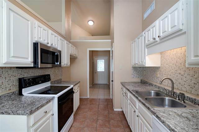 Building Photo - 2521 Liberty Ln