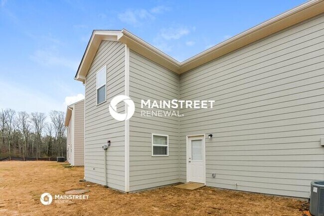 Building Photo - 4 Bedroom Pet-Friendly Home in Springville, AL with Main Street Renewal