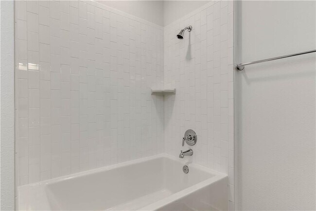 Building Photo - 4704 Sunset Trail