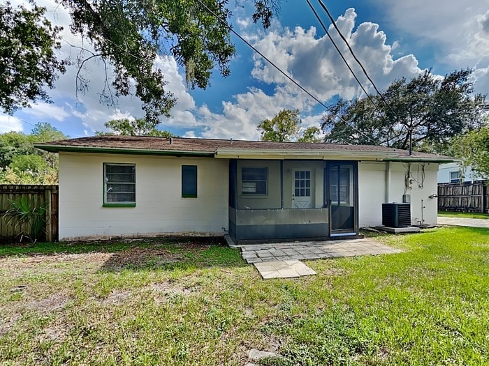 Building Photo - 408 Eastway Dr