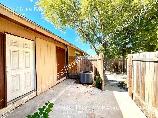 Building Photo - 7237 Glen Bay Dr