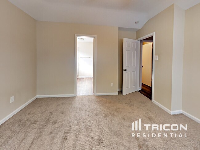 Building Photo - 7415 Cortes Dr