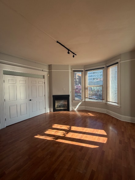 Building Photo - 1703 Bellevue Ave