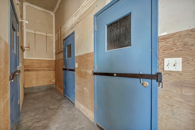 Building Photo - 30 El Caballo Trail