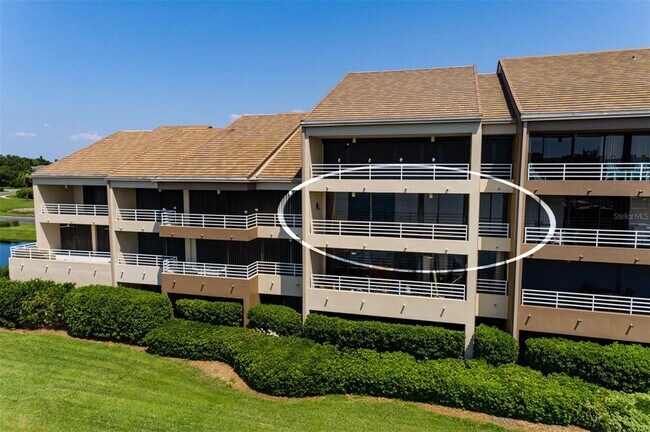 Building Photo - 2775 Kipps Colony Dr S