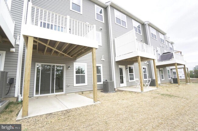 Building Photo - 114 Higher Rock Ct