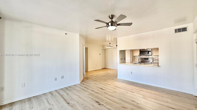 Building Photo - 1727 Village Blvd