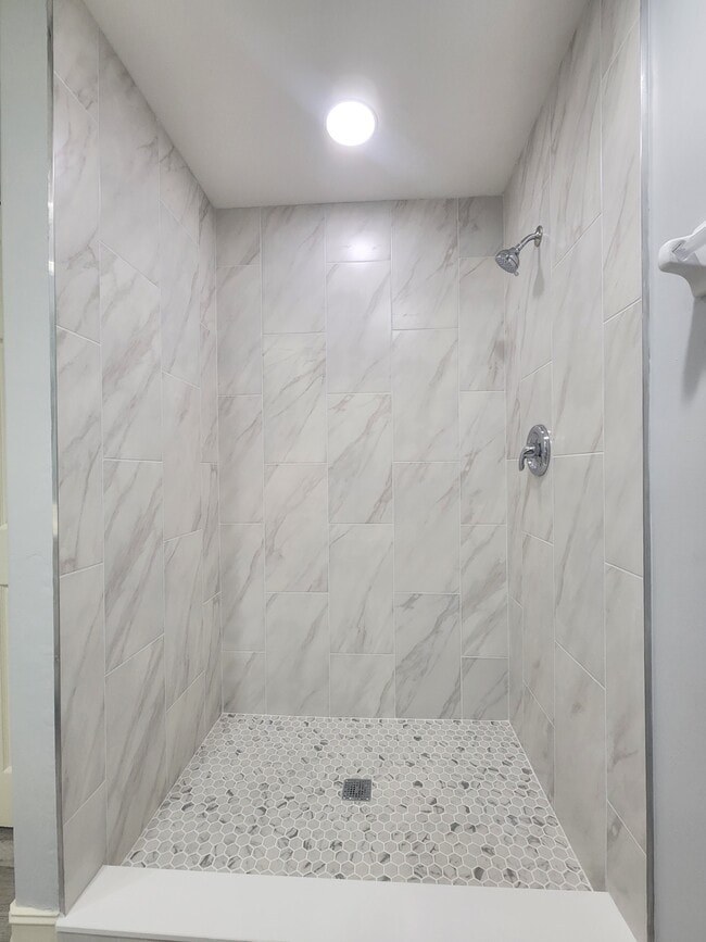 Building Photo - 965 Tarpon Cove Dr