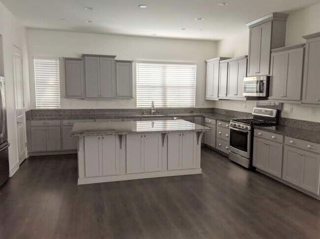 Building Photo - ELLINGTON WAY CHINO HILLS, 91709  (4 BED / 3 BATH)