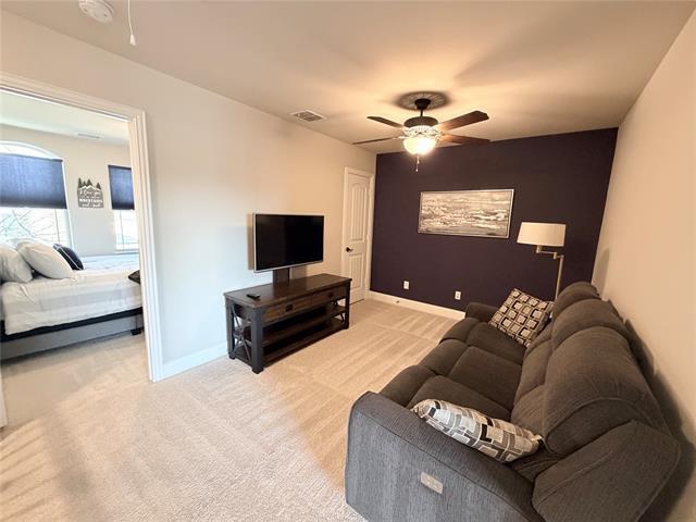 Building Photo - 305 Tottenham Ct