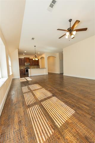 Building Photo - 2105 Burke Dr