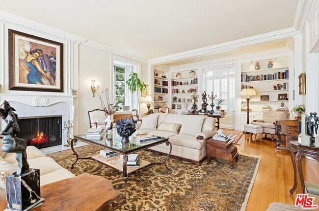 Building Photo - 516 S Rimpau Blvd