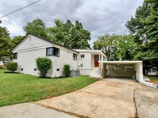 Building Photo - 1933 Russell Ave