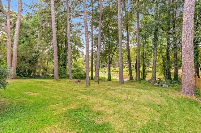 Building Photo - 2850 Templar Knight Dr