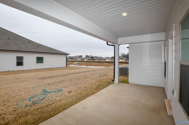 Building Photo - 12617 Whitcomb Cir