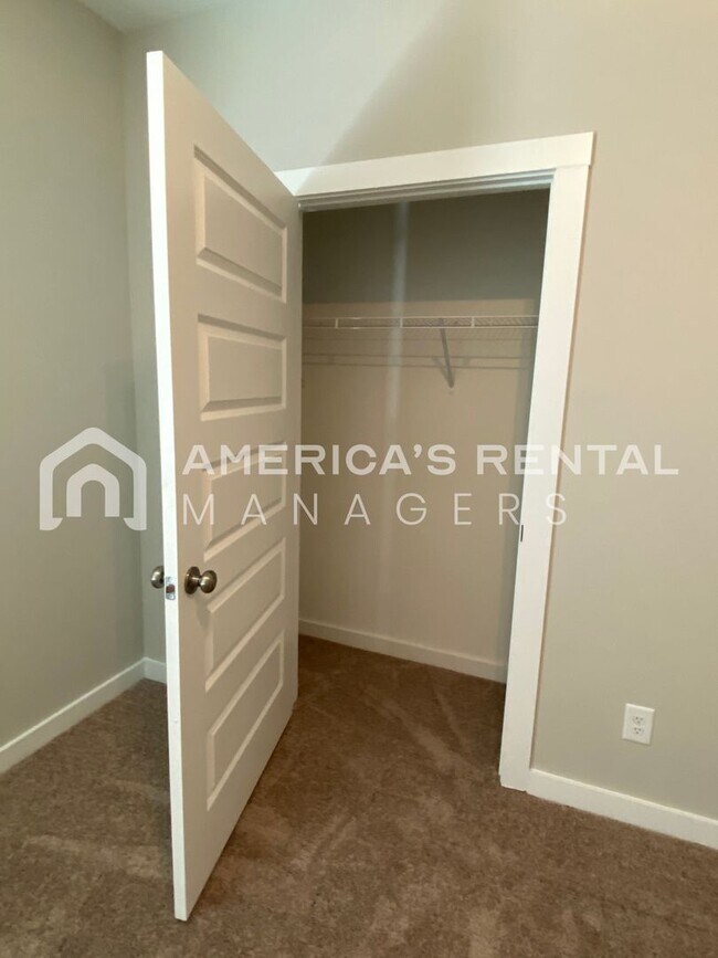 Building Photo - Home for Rent in Thorsby, AL!!! Available to View Now!!!