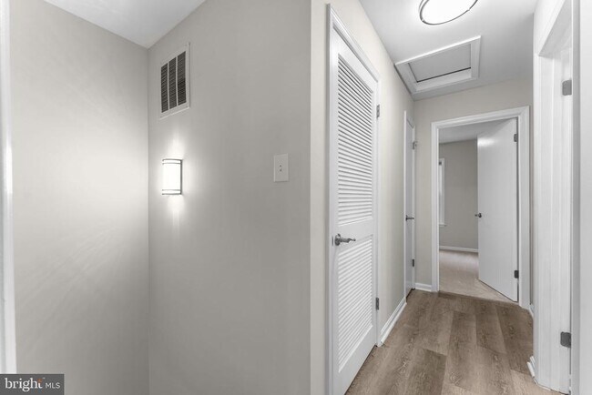 Building Photo - 3484 Legere Ct