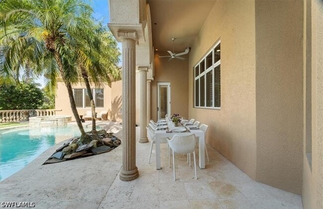 Building Photo - 550 21st Ave S