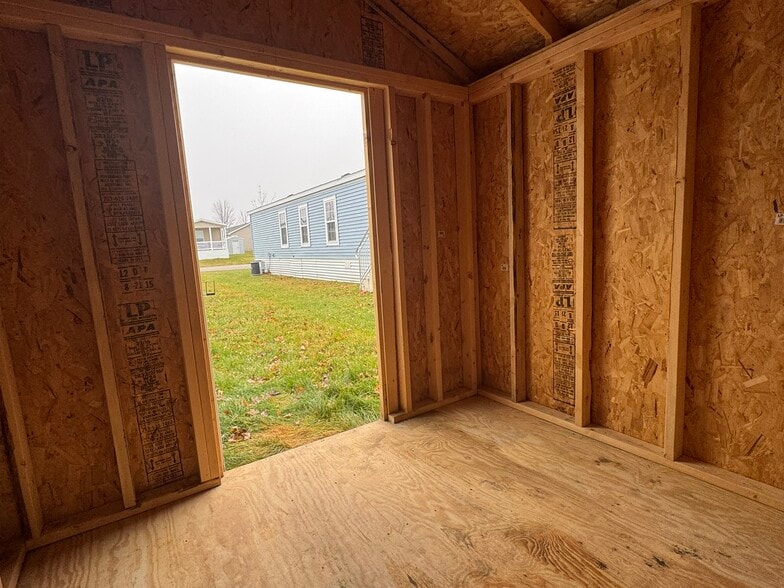 Building Photo - 2022 Mockingbird Pl NW