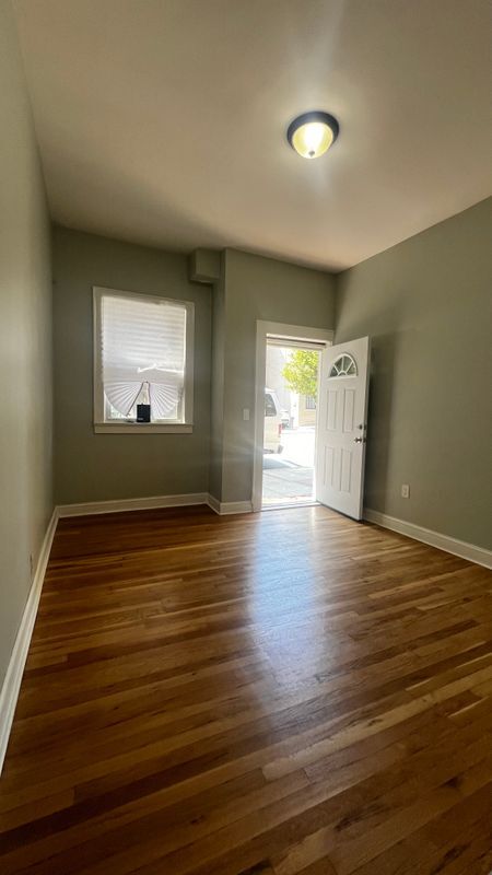 Building Photo - 516 Monastery Pl