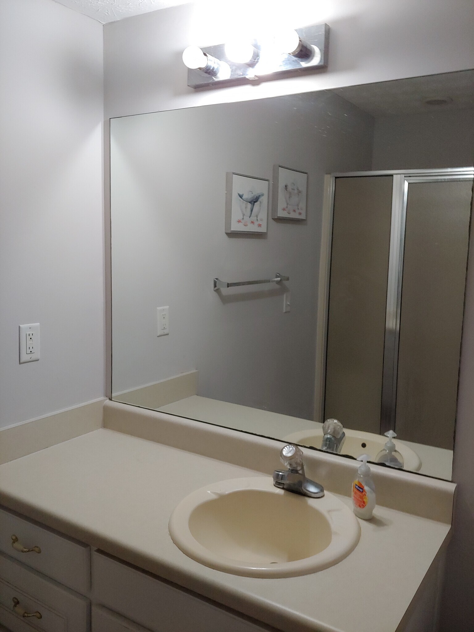 Building Photo - 490 Old Highway 81