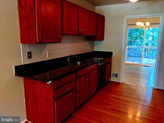 Building Photo - 8702 Thunderbird Ct