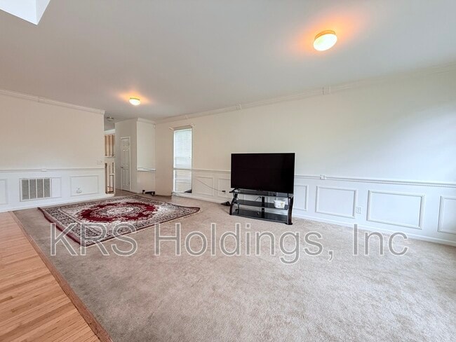 Building Photo - 1904 Beckwood Ct