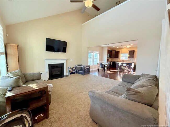 Building Photo - 15 Old Montague Way