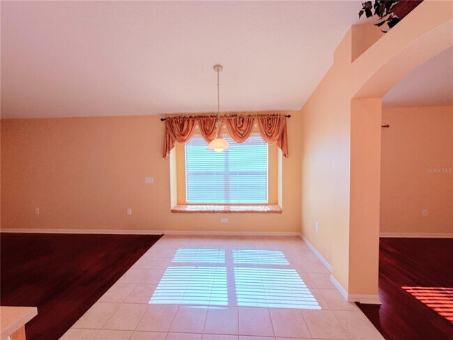 Building Photo - 5600 S Sparrow Hawk Ct