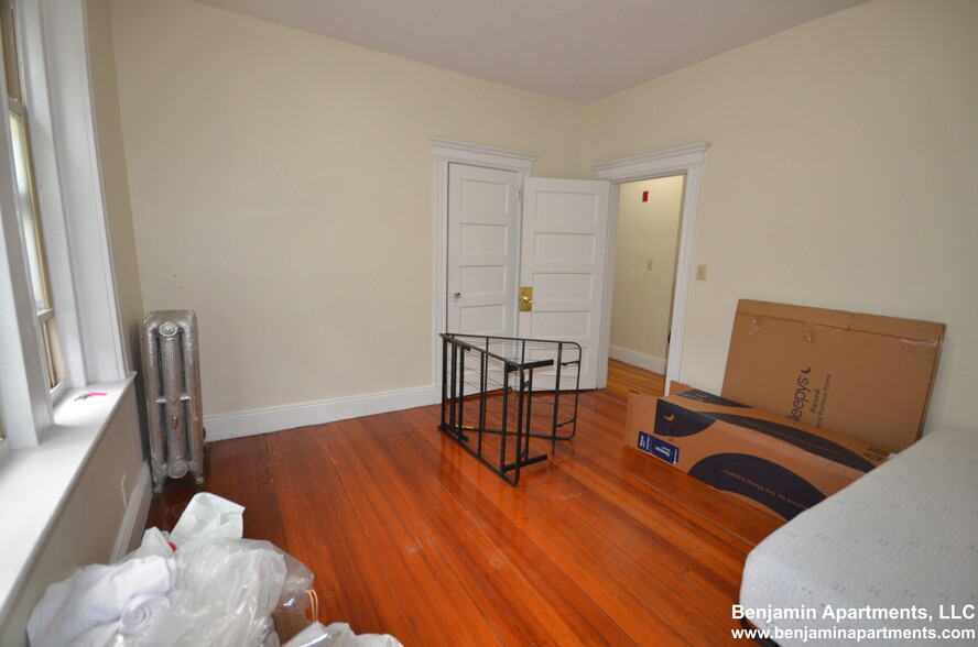 Building Photo - 1786 Beacon St