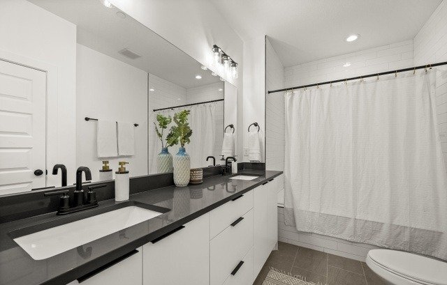 Building Photo - 307 Endurance Cir