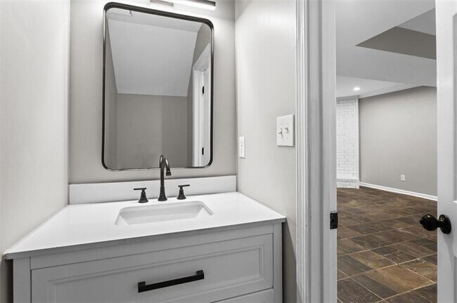 Building Photo - 1777 Twin Brooks Dr SE