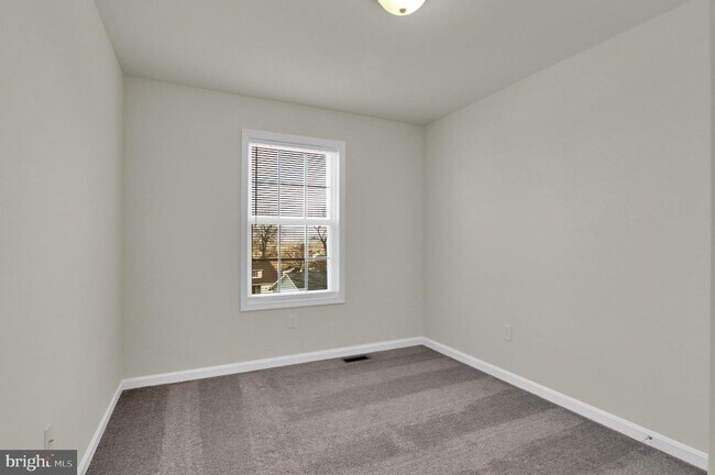 Building Photo - 51 Overlook Dr.