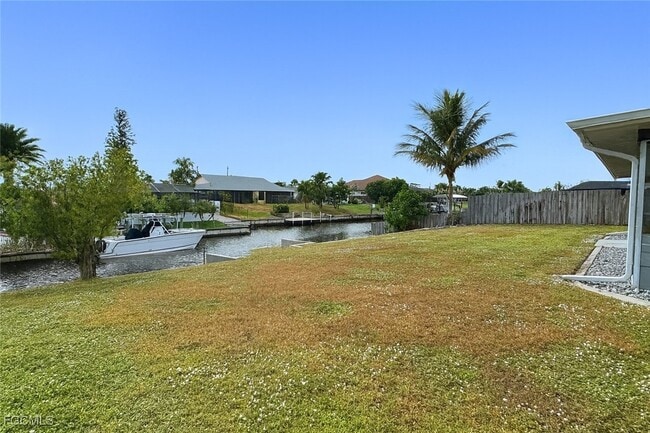 Building Photo - 1452 SE 15th Terrace