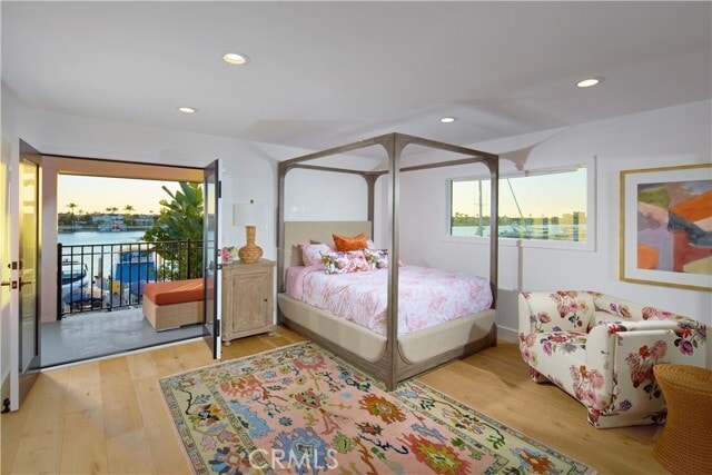 Building Photo - 2572 Bayshore Dr