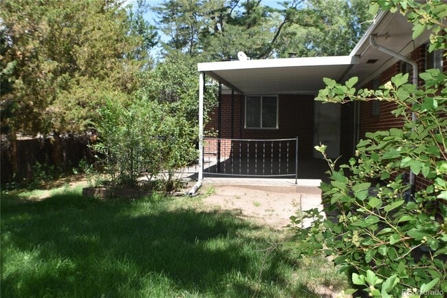 Building Photo - 2602 Paseo Rd